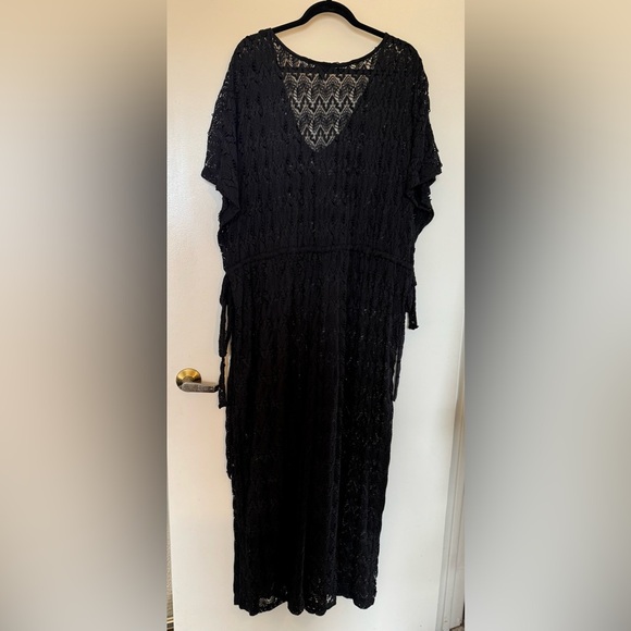 NWOT Torrid Short Sleeve Black Lace Maxi V-Neck Dress/Bathing Suit Cover Up 4X - Picture 6 of 8